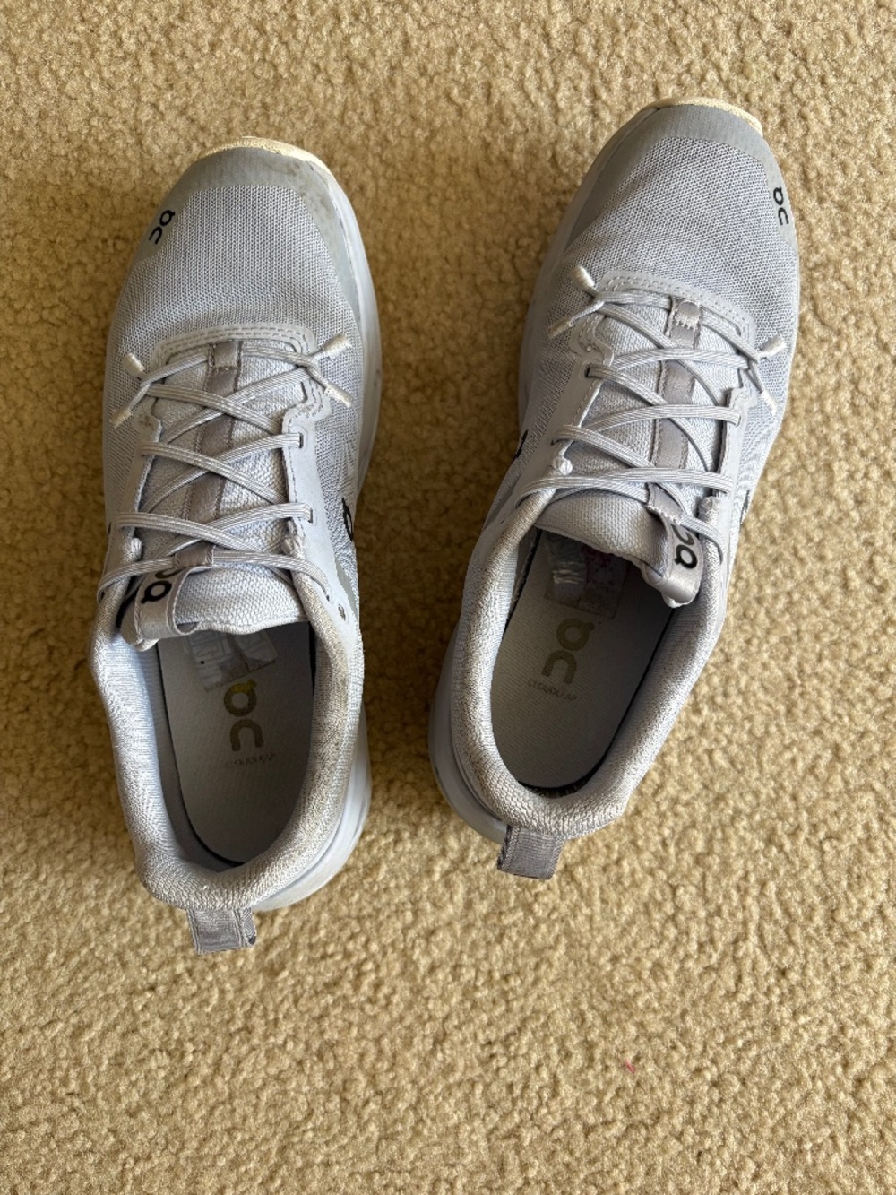 On Cloud sneakers